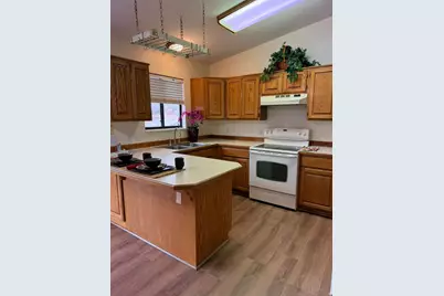 2315 N 1075 E, Layton, UT 84040 - Photo 7