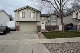 404 Meadowbrook Dr, Ogden, UT 84404 - Photo 1