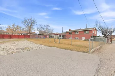 2817 W 5400 S, Taylorsville, UT 84129 - Photo 25