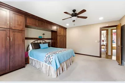 8967 S Cobblecrest Ln, Sandy, UT 84093 - Photo 37