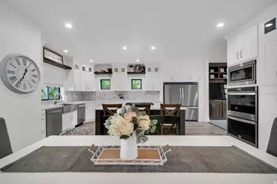 266 S 300 W, Mount Pleasant, UT 84647 - Photo 9