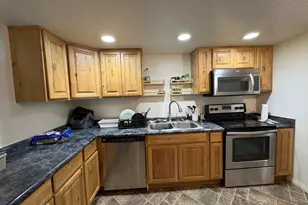 668 W 890 N, Provo, UT 84604 - Photo 3