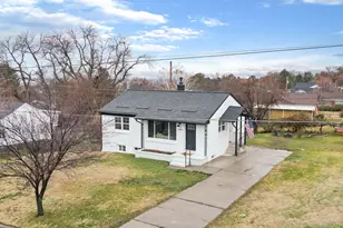 2989 N 300 E, North Ogden, UT 84414 - Photo 3