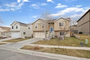 3992 E Ofallons Way N, Eagle Mountain, UT 84005 - Photo 25