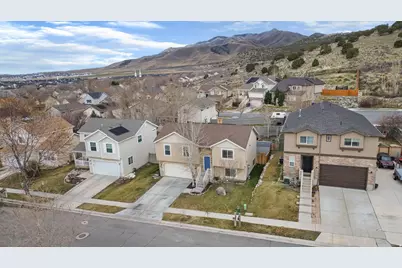 3992 E Ofallons Way N, Eagle Mountain, UT 84005 - Photo 29