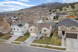 3992 E Ofallons Way N, Eagle Mountain, UT 84005 - Photo 29