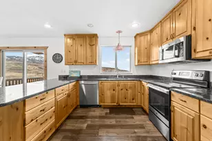 495 W Buttercup Ln N, Garden City, UT 84028 - Photo 27