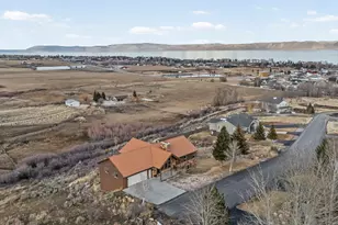 495 W Buttercup Ln N, Garden City, UT 84028 - Photo 9