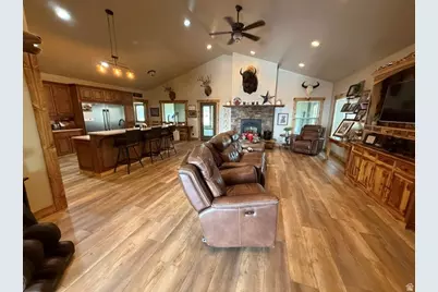 10294 N Zero E, Roosevelt, UT 84066 - Photo 15