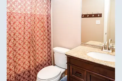 240 E 400 N #26, Logan, UT 84321 - Photo 9