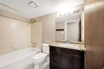 240 E 400 N #26, Logan, UT 84321 - Photo 9