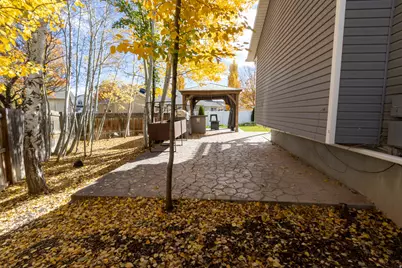 6389 S Mill Valley Ct, Salt Lake City, UT 84118 - Photo 21