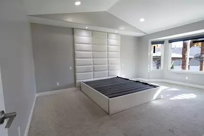 6389 S Mill Valley Ct, Salt Lake City, UT 84118 - Photo 7