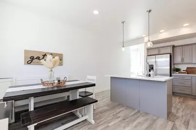 526 N Richland Valley St #10, Garden City, UT 84028 - Photo 7