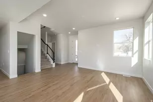 228 W Waterstone Circle, Murray, UT 84107 - Photo 5