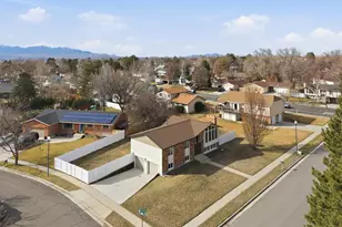 9828 S Pinehurst Dr, Sandy, UT 84092 - Photo 41