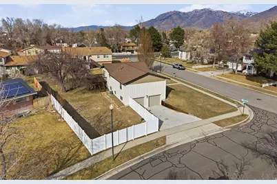 9828 S Pinehurst Dr, Sandy, UT 84092 - Photo 43