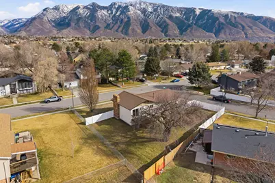 9828 S Pinehurst Dr, Sandy, UT 84092 - Photo 45