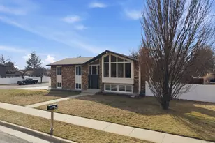 9828 S Pinehurst Dr, Sandy, UT 84092 - Photo 37