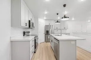 1638 N 160 E, Orem, UT 84057 - Photo 11