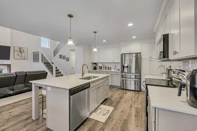 205 E Craner Peak Dr, Eagle Mountain, UT 84005 - Photo 7