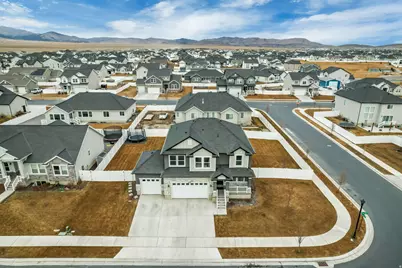 205 E Craner Peak Dr, Eagle Mountain, UT 84005 - Photo 31