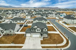 205 E Craner Peak Dr, Eagle Mountain, UT 84005 - Photo 31