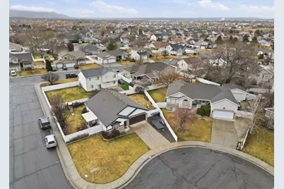3272 S Sharal Cir, West Valley, UT 84128 - Photo 19