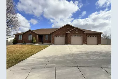 1492 N 1615 W, Clinton, UT 84015 - Photo 1