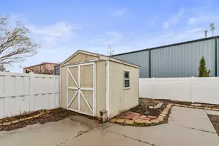 1998 S 1600 W, Woods Cross, UT 84087 - Photo 25