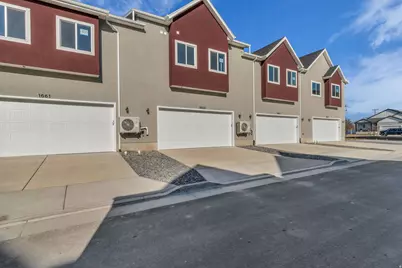 1653 W 2700 S #218, Syracuse, UT 84075 - Photo 3