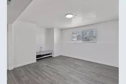 2977 S Breeze Dr W, Magna, UT 84044 - Photo 11