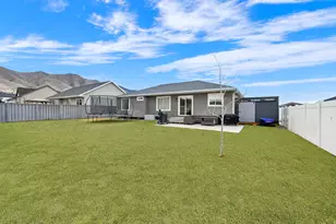 2681 E Clarkstone Dr, Eagle Mountain, UT 84005 - Photo 33