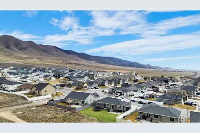 2681 E Clarkstone Dr, Eagle Mountain, UT 84005 - Photo 5