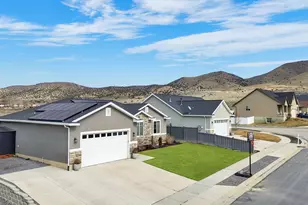 2681 E Clarkstone Dr, Eagle Mountain, UT 84005 - Photo 3