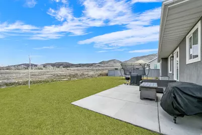 2681 E Clarkstone Dr, Eagle Mountain, UT 84005 - Photo 33