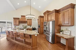 10868 S Prescott Dr E, Sandy, UT 84092 - Photo 11