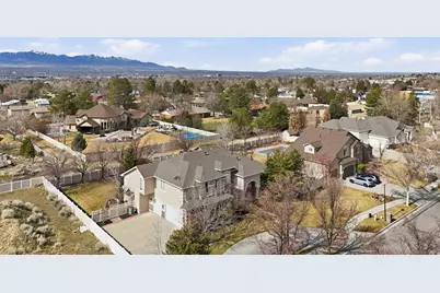 10868 S Prescott Dr E, Sandy, UT 84092 - Photo 91