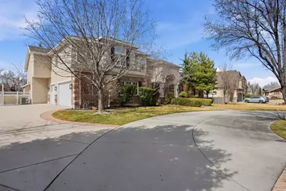 10868 S Prescott Dr E, Sandy, UT 84092 - Photo 3