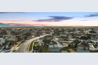 1302 S 4350 W, Syracuse, UT 84075 - Photo 51