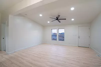 5065 S 3150 E, Vernal, UT 84078 - Photo 7