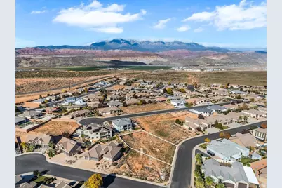 4294 W Lyle St, Hurricane, UT 84737 - Photo 1