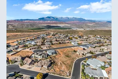 4294 W Lyle St, Hurricane, UT 84737 - Photo 9