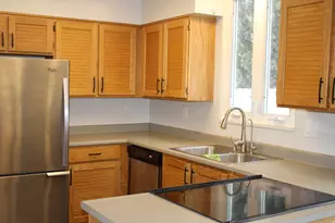 775 E Gables Ln, Midvale, UT 84047 - Photo 7