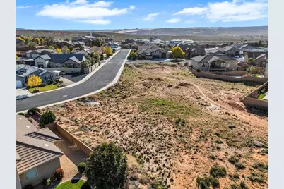 4286 W Lyle St, Hurricane, UT 84737 - Photo 3