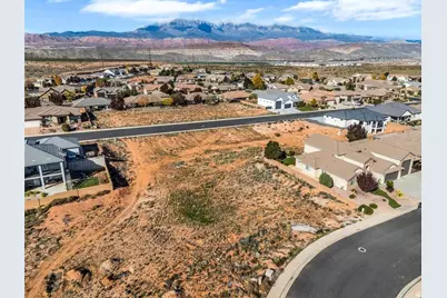 4286 W Lyle St, Hurricane, UT 84737 - Photo 7