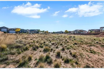 4286 W Lyle St, Hurricane, UT 84737 - Photo 11