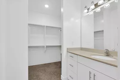 472 W 40 S #J102, Providence, UT 84332 - Photo 13