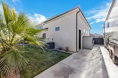 2723 E Briarwood Dr, Saint George, UT 84790 - Photo 37