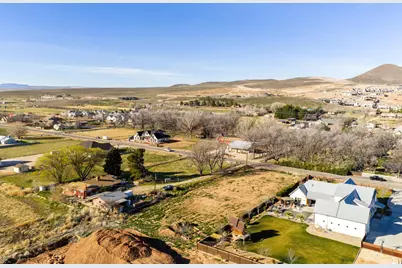 793 S 920 W, Hurricane, UT 84737 - Photo 11